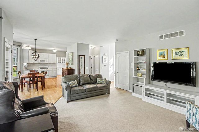 9367 Wildflower Way, Davisburg, MI 48350