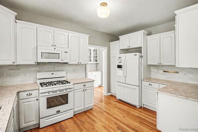 9367 Wildflower Way, Davisburg, MI 48350