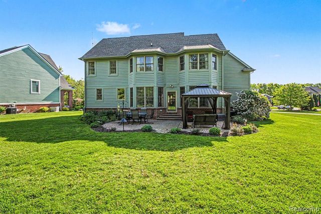 9367 Wildflower Way, Davisburg, MI 48350