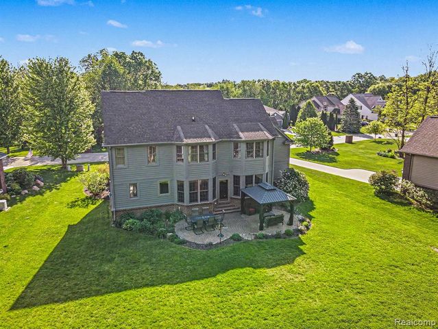 9367 Wildflower Way, Davisburg, MI 48350