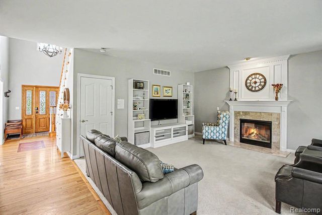 9367 Wildflower Way, Davisburg, MI 48350