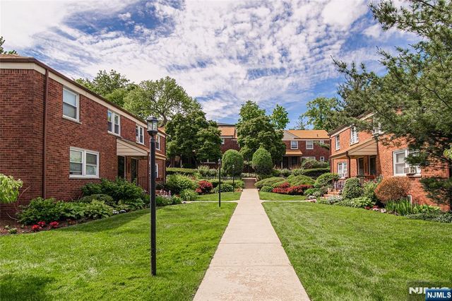 2205 Center B, Fort Lee, NJ 07024