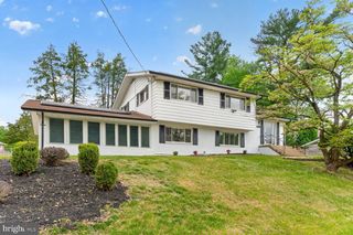 5406 CHESTERFIELD DR, Temple Hills, MD 20748