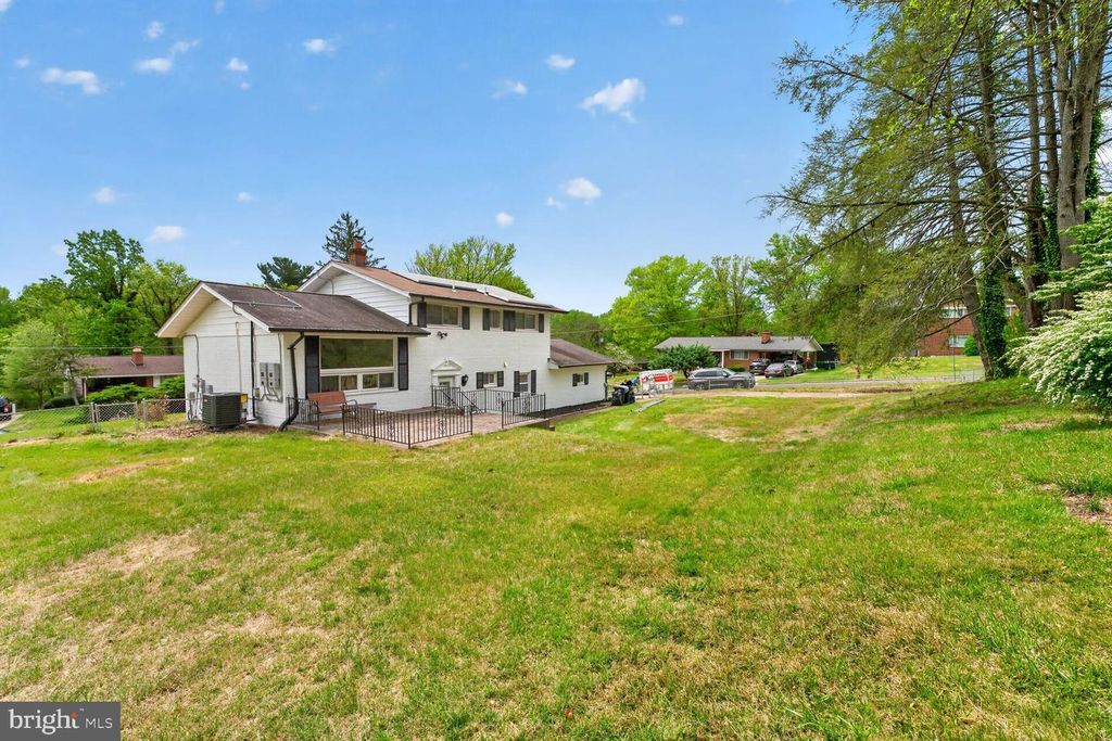 Image 2 of property listing at 5406 CHESTERFIELD DR, Temple Hills, MD 20748