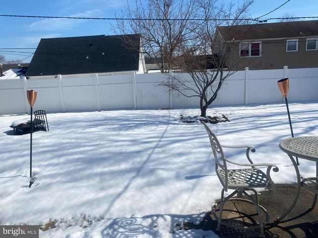 40 HANCOCK LN, Willingboro, NJ 08046