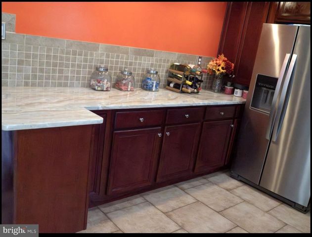 40 HANCOCK LN, Willingboro, NJ 08046