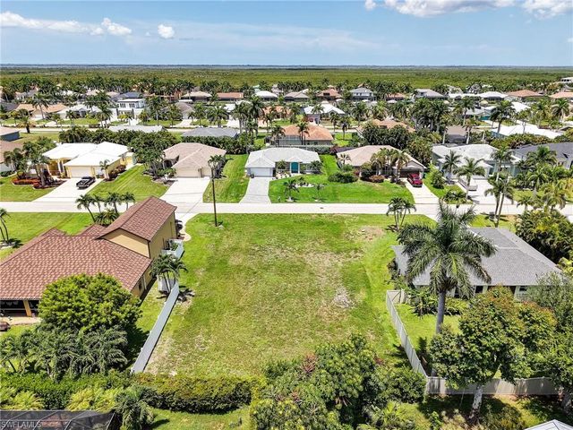 5235 27th PL, Cape Coral, FL 33914