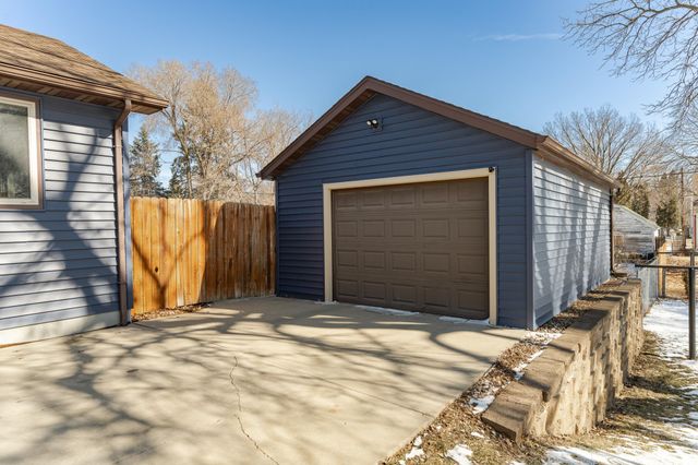 1012 7th Avenue NW, Rochester, MN 55901