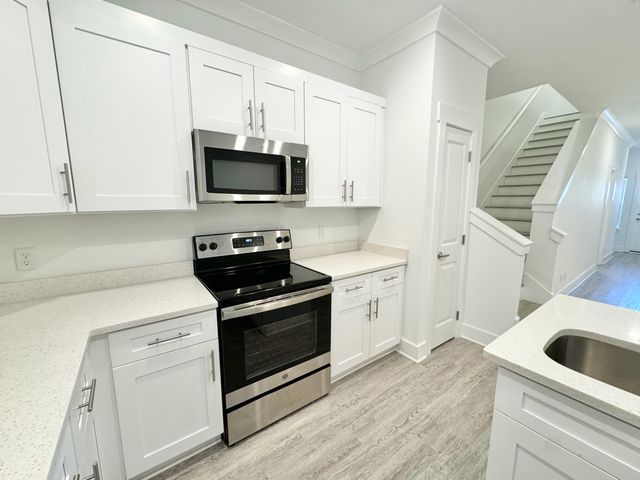 103 Date Palm Lane, Freeport, FL 32439