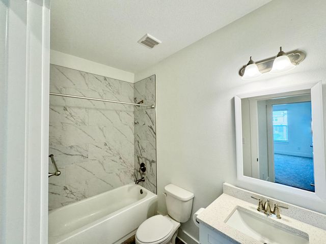 103 Date Palm Lane, Freeport, FL 32439