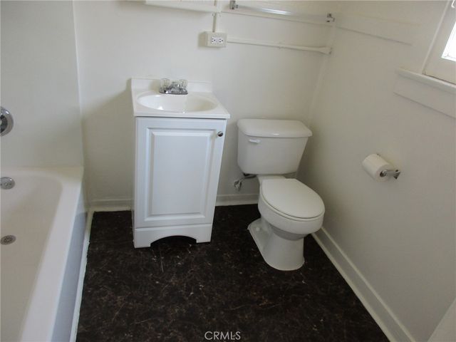 3076 Lemon, Riverside, CA 92501