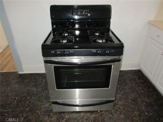 3076 Lemon, Riverside, CA 92501