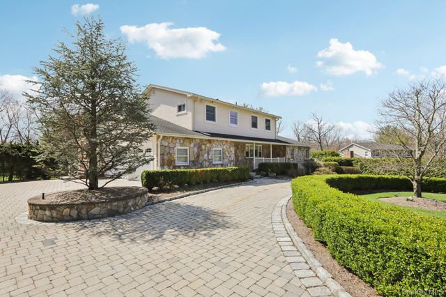 17 Rolling Ridge Road, New City, NY 10956