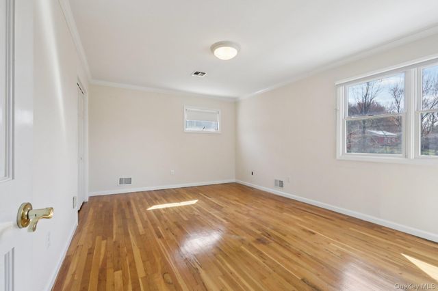 17 Rolling Ridge Road, New City, NY 10956