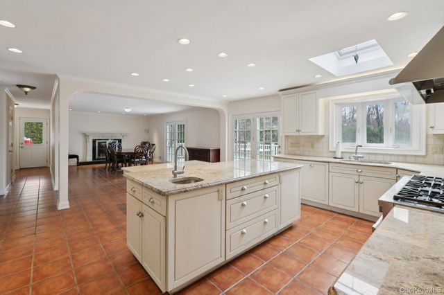 17 Rolling Ridge Road, New City, NY 10956