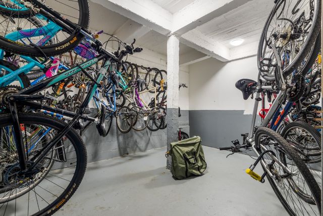 6515 38th Ave Apt 5K, New York City, NY 11377
