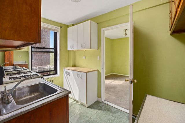 6515 38th Ave Apt 5K, New York City, NY 11377