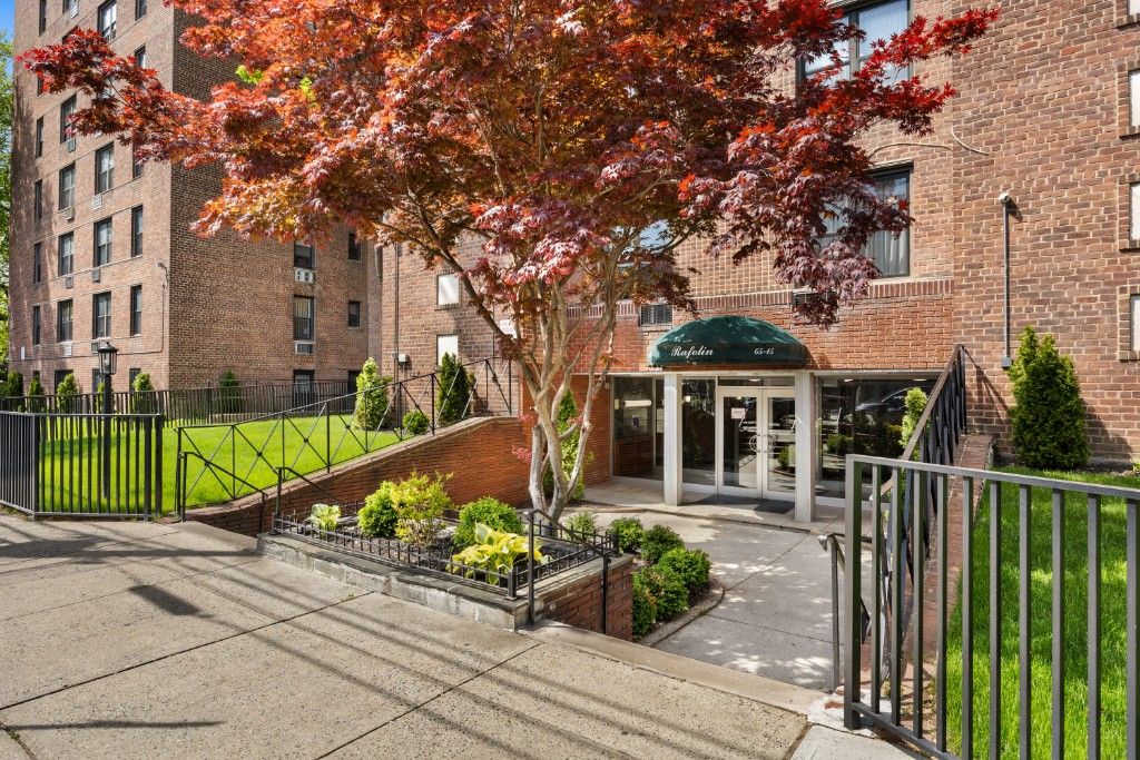 6515 38th Ave Apt 5K, New York City, NY 11377