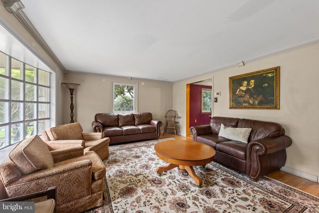 1043 DAVISVILLE RD, Southampton, PA 18966