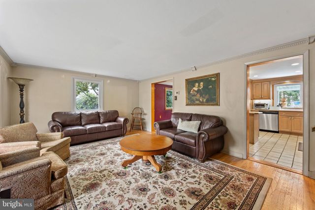 1043 DAVISVILLE RD, Southampton, PA 18966