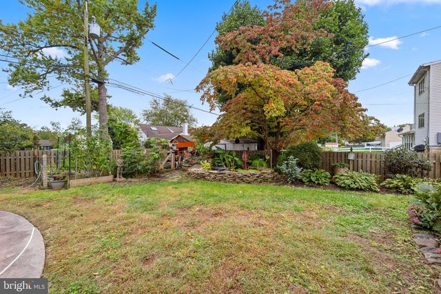 1043 DAVISVILLE RD, Southampton, PA 18966