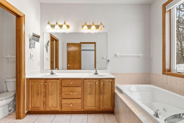 16568 Irwindale Way, Lakeville, MN 55044