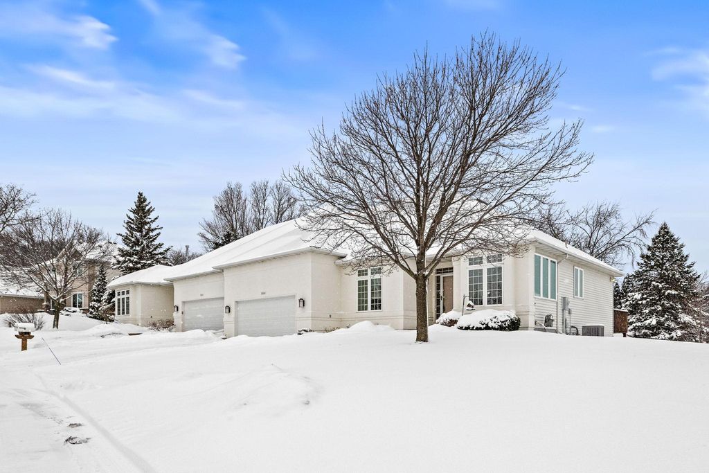 16568 Irwindale Way, Lakeville, MN 55044