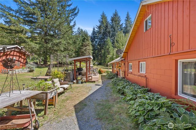 5727 Scherrer Road, Granite Falls, WA 98252