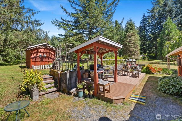 5727 Scherrer Road, Granite Falls, WA 98252