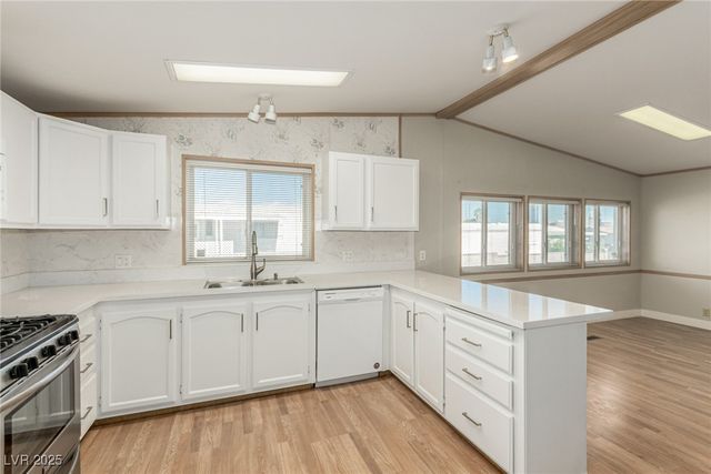 5185 Ridge Drive, Las Vegas, NV 89103