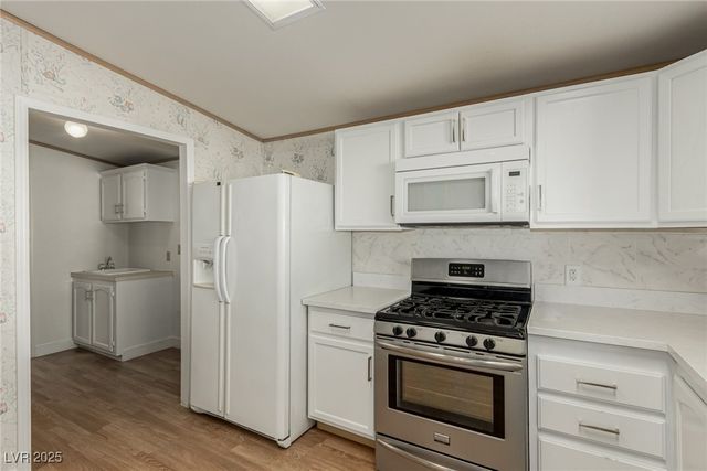 5185 Ridge Drive, Las Vegas, NV 89103