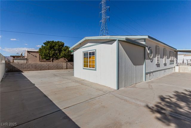 5185 Ridge Drive, Las Vegas, NV 89103