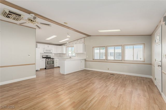 5185 Ridge Drive, Las Vegas, NV 89103