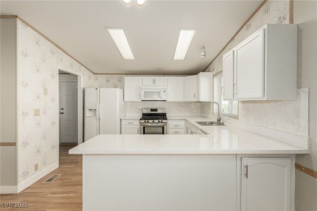 5185 Ridge Drive, Las Vegas, NV 89103