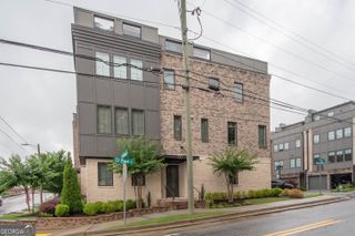 1 Newnan Views Circle, Newnan, GA 30263