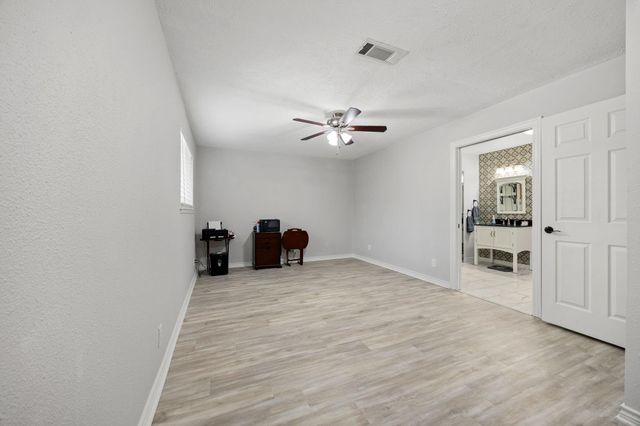 1719 Alta Vista Drive, Alvin, TX 77511