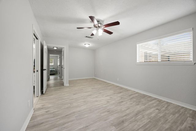 1719 Alta Vista Drive, Alvin, TX 77511