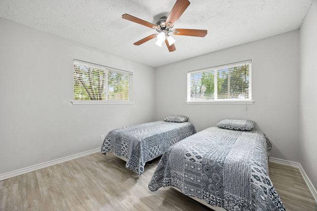 1719 Alta Vista Drive, Alvin, TX 77511