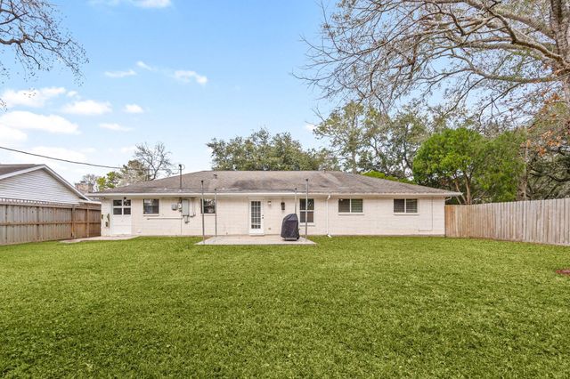 1719 Alta Vista Drive, Alvin, TX 77511