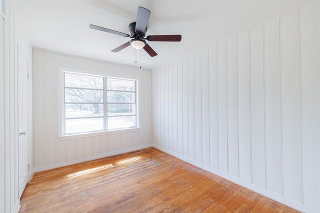 723 E Spreading Oak Drive, Houston, TX 77076