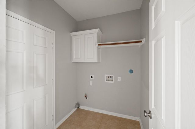 7414 Sabinal Creek Drive, Richmond, TX 77407