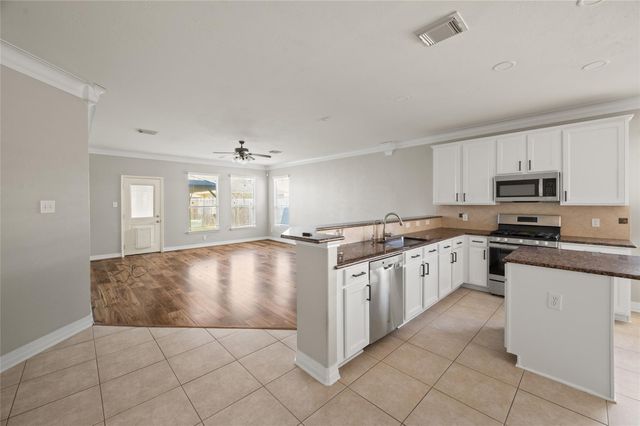 7414 Sabinal Creek Drive, Richmond, TX 77407