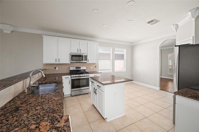 7414 Sabinal Creek Drive, Richmond, TX 77407