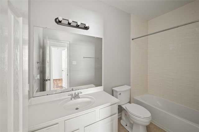 7414 Sabinal Creek Drive, Richmond, TX 77407