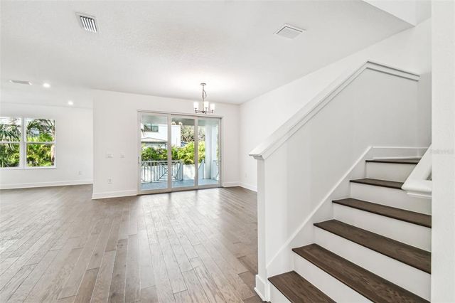 3201 S MANHATTAN AVENUE, Tampa, FL 33629