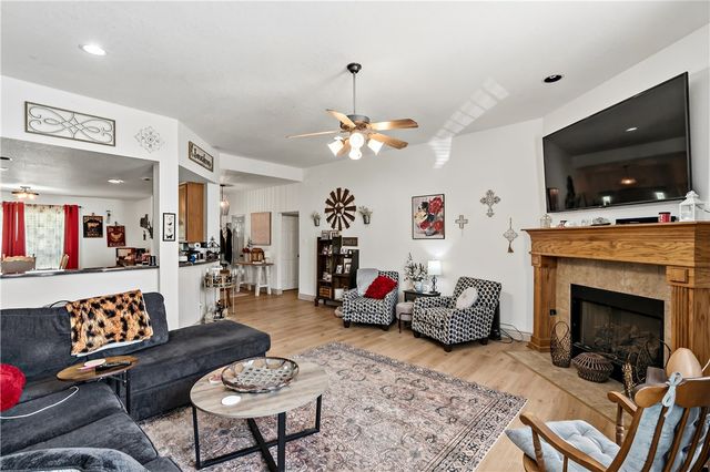 11901 Bundic Road, North Zulch, TX 77872