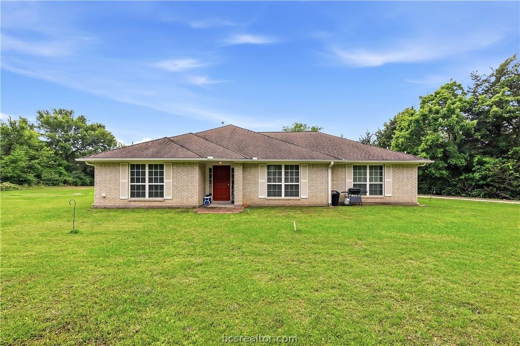 11901 Bundic Road, North Zulch, TX 77872
