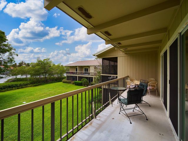 9130 SE Riverfront Terrace J, Jupiter, FL 33469