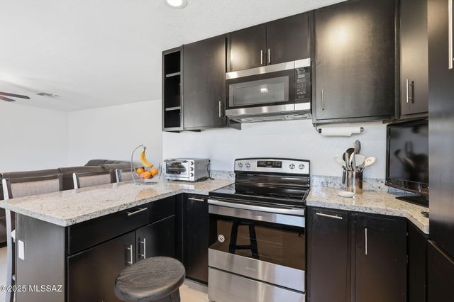 952 Via Plata, Rio Rico, AZ 85648