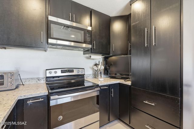 952 Via Plata, Rio Rico, AZ 85648